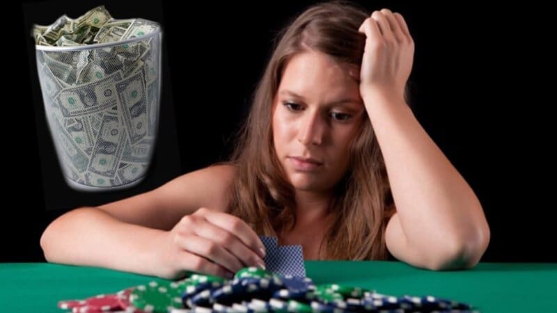 Nghiêng là gì? Những điều người chơi cần biết về Tilt trong poker