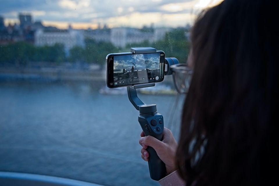 Làm thế nào để trở thành một vlogger?